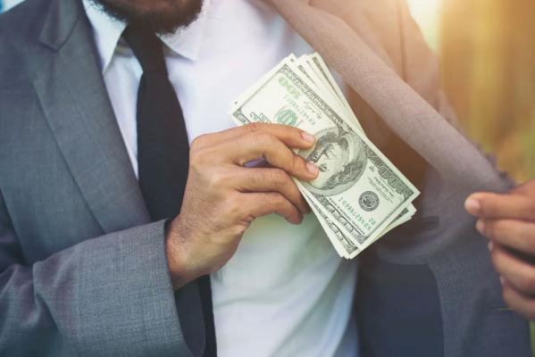 How Do Franchise Owners Get Paid?